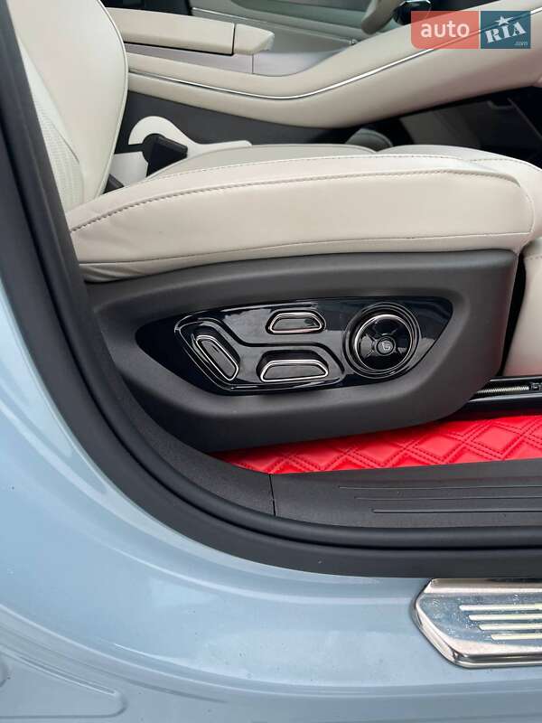 Позашляховик / Кросовер Denza N7 2023 в Львові