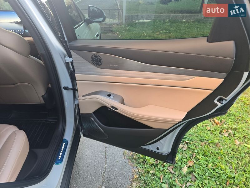 Внедорожник / Кроссовер Denza N7 2023 в Хмельницком