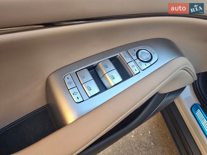 Внедорожник / Кроссовер Denza N7 2023 в Хмельницком