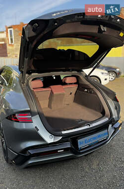 Лифтбек Denza Z9 GT 2024 в 