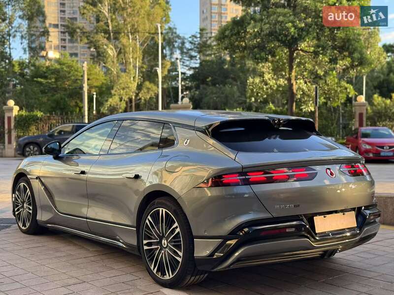 Лифтбек Denza Z9 GT 2024 в Ужгороде