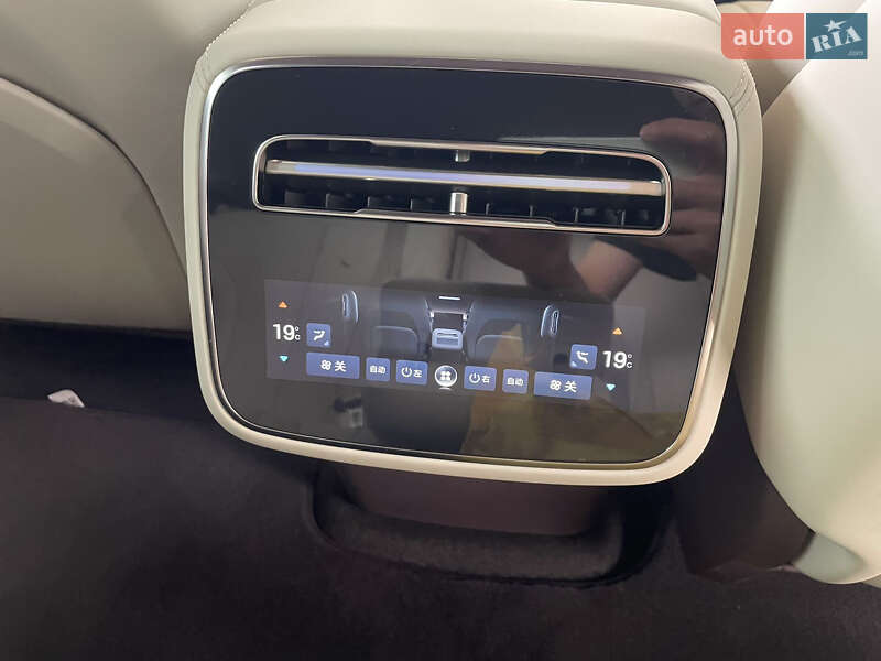 Лифтбек Denza Z9 GT 2024 в Киеве