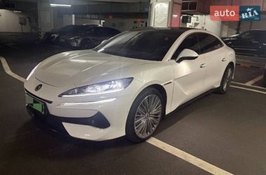 Фастбэк Denza Z9 GT 2024 в Киеве