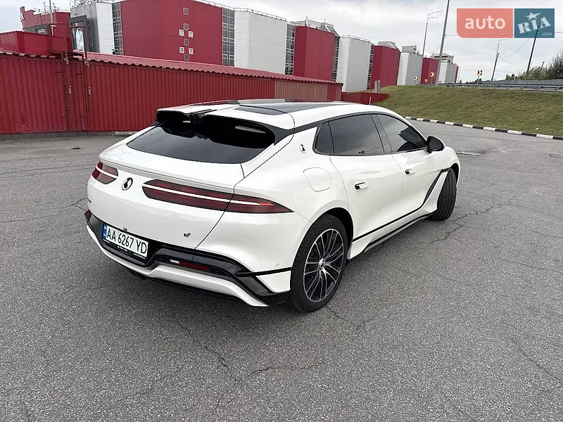 Denza Z9 GT