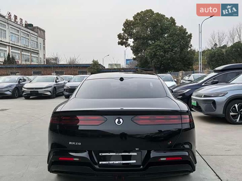 Фастбэк Denza Z9 2024 в Днепре