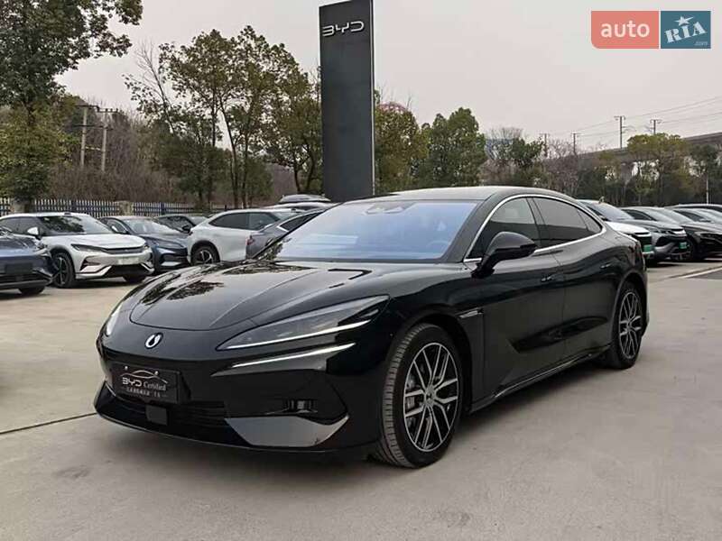 Фастбэк Denza Z9 2024 в Днепре