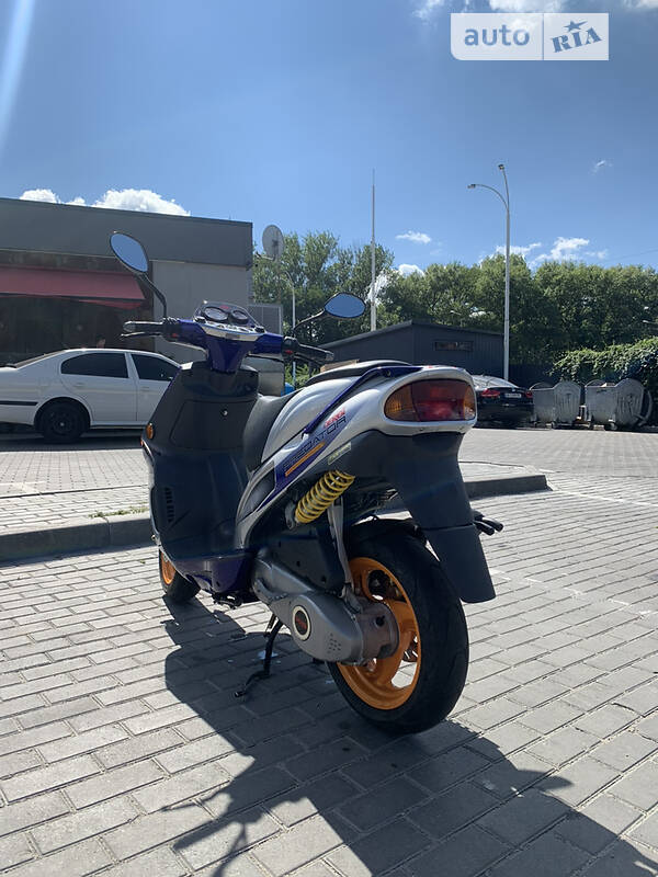 Скутер Derbi Predator 2001 в Дніпрі