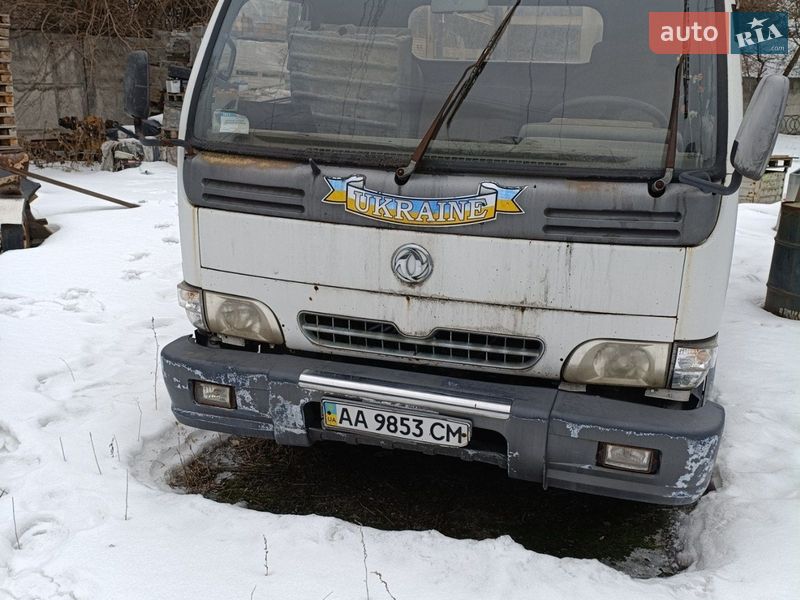 Борт DFAC 1045 2007 в Києві