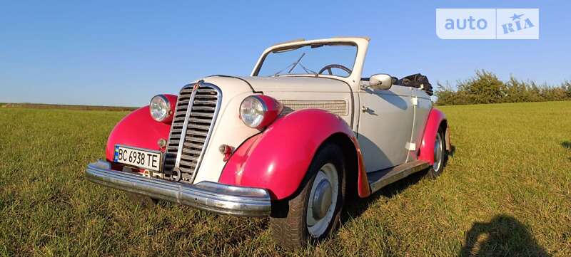 Кабріолет DKW F8 1939 в Львові