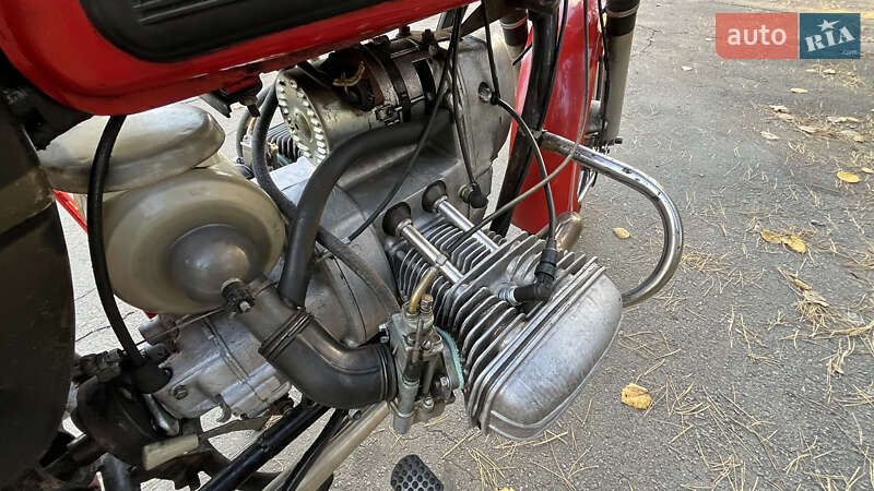 Мотоцикл Классик Днепр (КМЗ) 8.157-01 1992 в Житомире