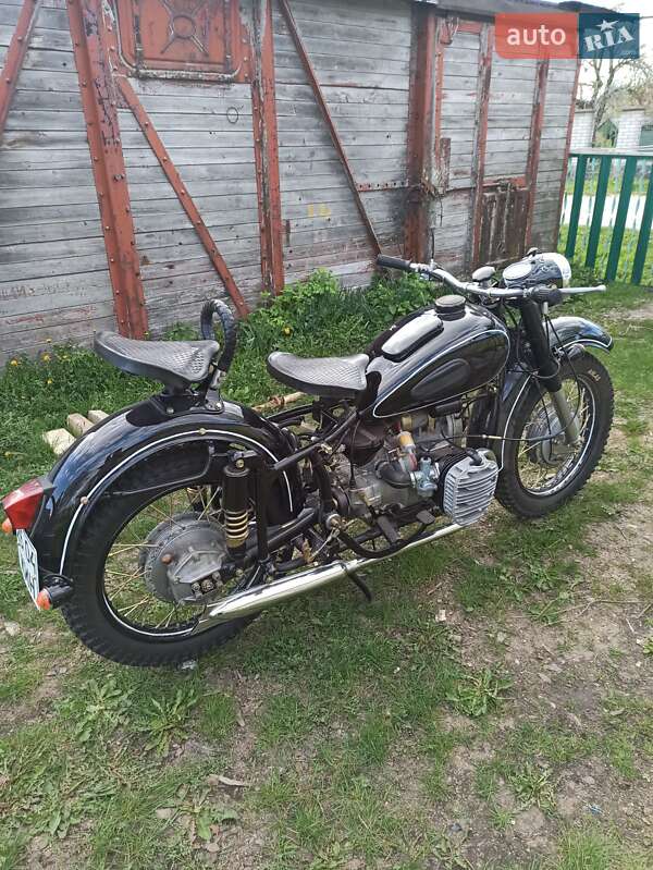 Мотоцикл Классік Днепр (КМЗ) Днепр-12 1981 в Баранівці