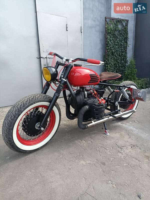 Боббер Днепр (КМЗ) К 750 1977 в Остроге фото Боббер Днепр (КМЗ) К 750 1977 в Остроге