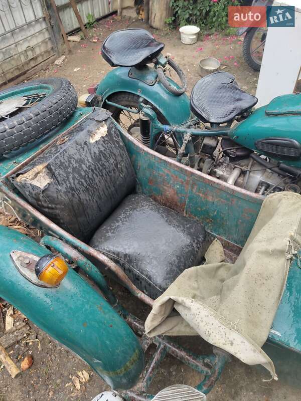 Мотоцикл з коляскою Дніпро (КМЗ) МТ-9 1971 в Балті