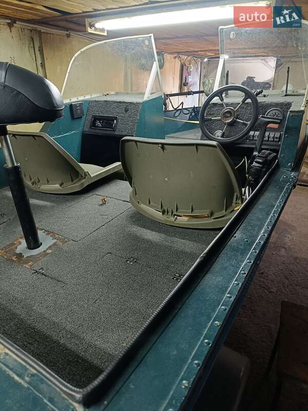 Катер Днепр 1 1986 в Полтаві фото 7 Катер Днепр 1 1986 в Полтаві