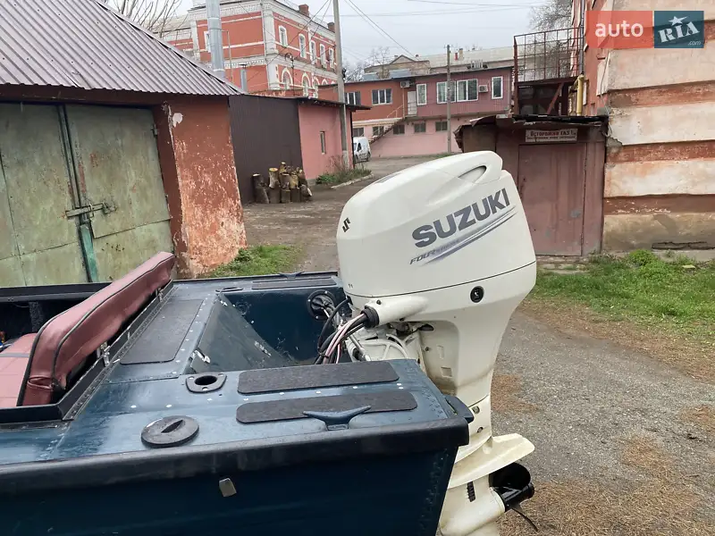 Моторная яхта Днепр 2 2020 в 