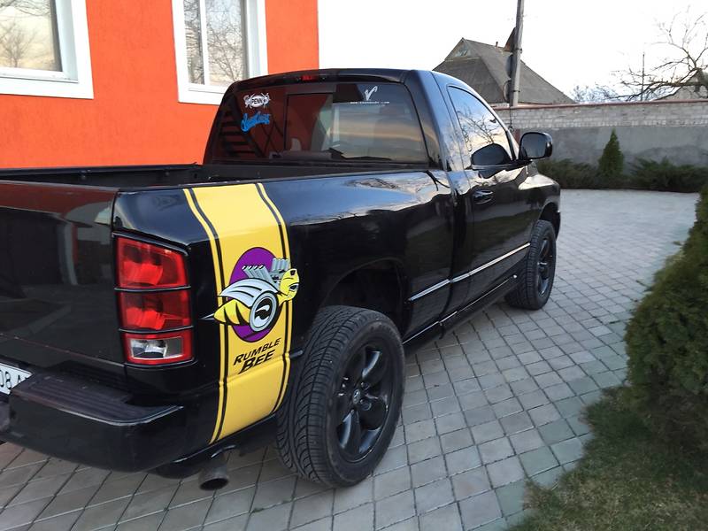 Пикап Dodge 2005 в Олешках