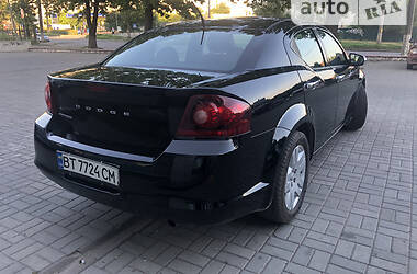 Седан Dodge Avenger 2013 в Херсоне