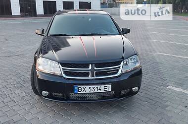 Седан Dodge Avenger 2011 в Хмельницком