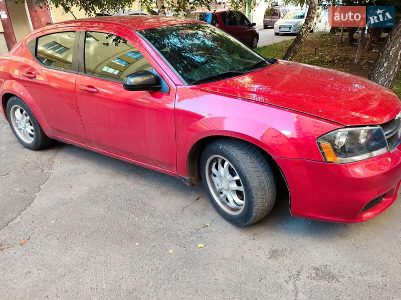 Седан Dodge Avenger 2013 в Івано-Франківську