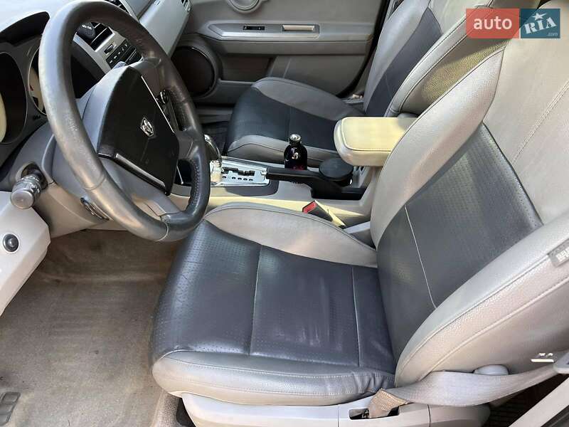 Седан Dodge Avenger 2008 в Изюме