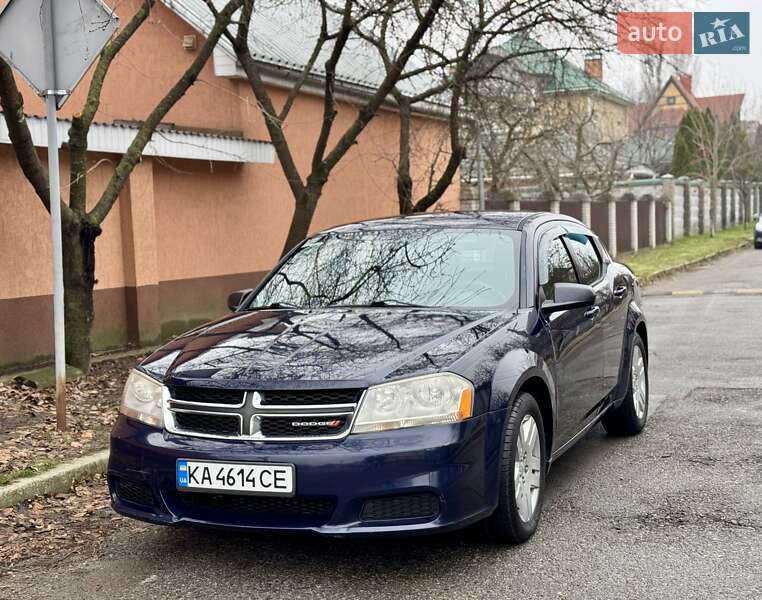 Седан Dodge Avenger 2013 в 