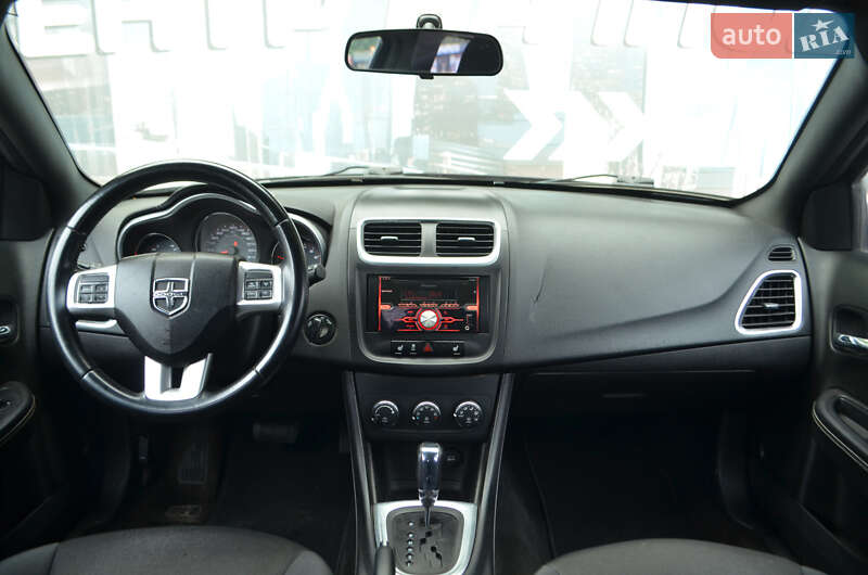 Седан Dodge Avenger 2012 в Киеве