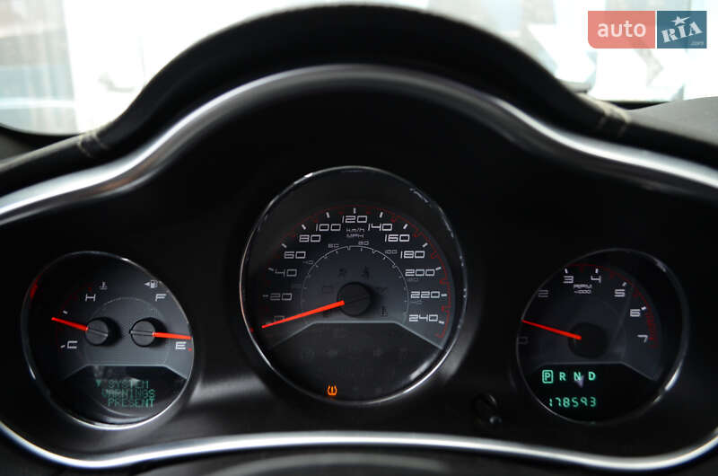 Седан Dodge Avenger 2012 в Киеве