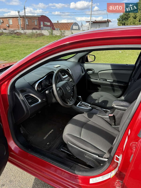 Седан Dodge Avenger 2013 в Софіївській Борщагівці