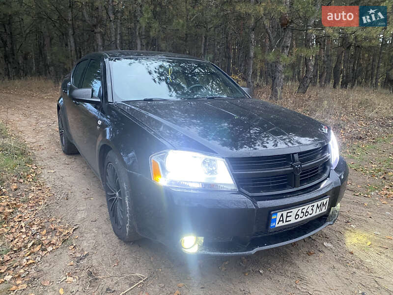 Седан Dodge Avenger 2013 в Днепре