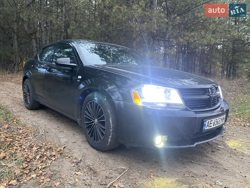 Седан Dodge Avenger 2013 в Днепре