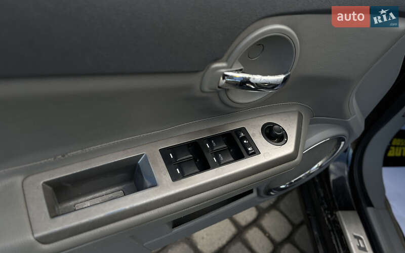 Седан Dodge Avenger 2008 в Мукачевому