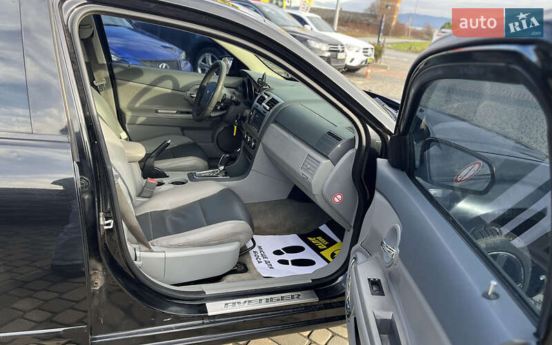 Седан Dodge Avenger 2008 в Мукачевому