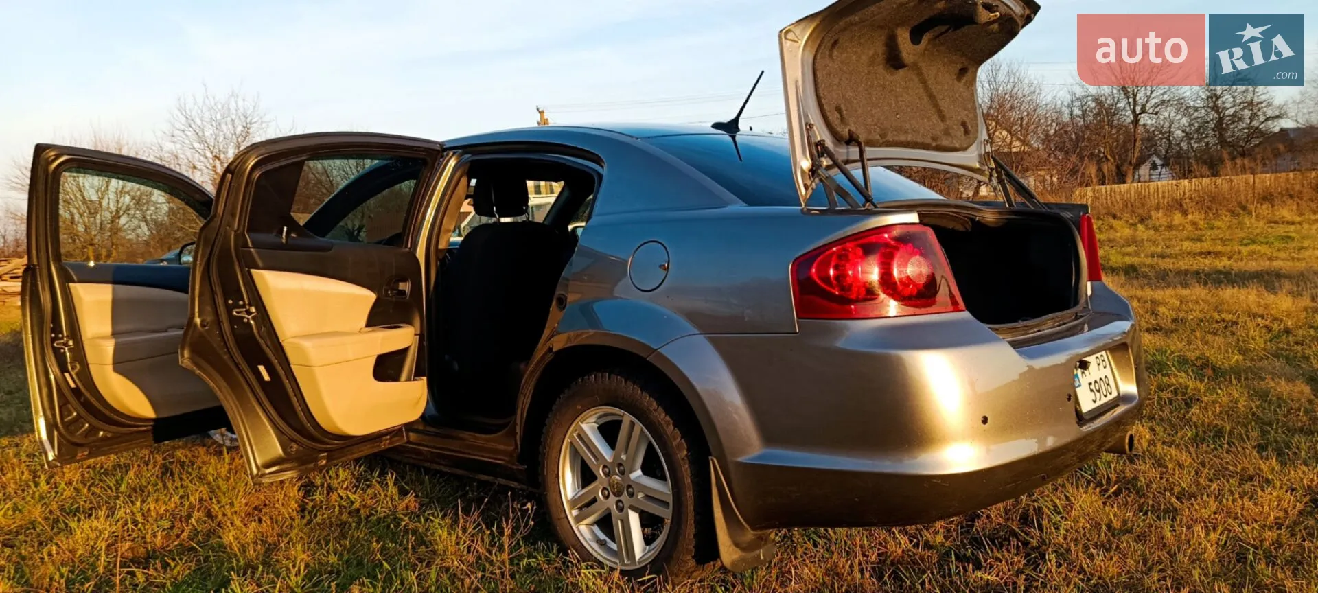 2013 Dodge Avenger - мініатюра 12