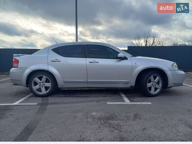 Седан Dodge Avenger 2008 в Києві