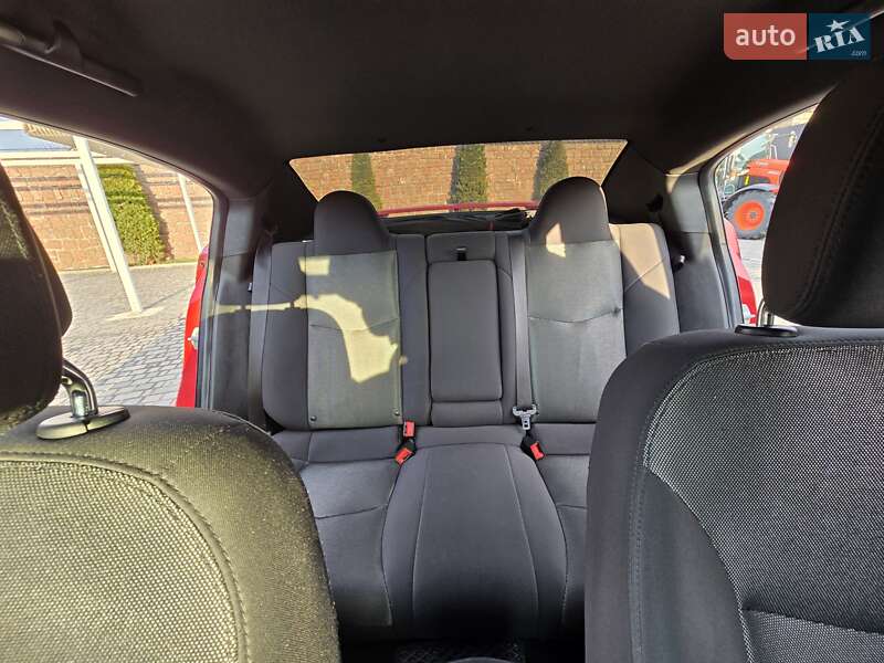 Седан Dodge Avenger 2013 в Кропивницком