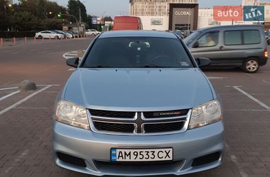 Седан Dodge Avenger 2013 в Житомире