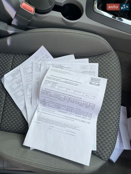 Седан Dodge Avenger 2008 в Іршаві