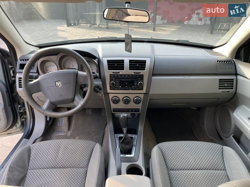 Седан Dodge Avenger 2008 в Іршаві