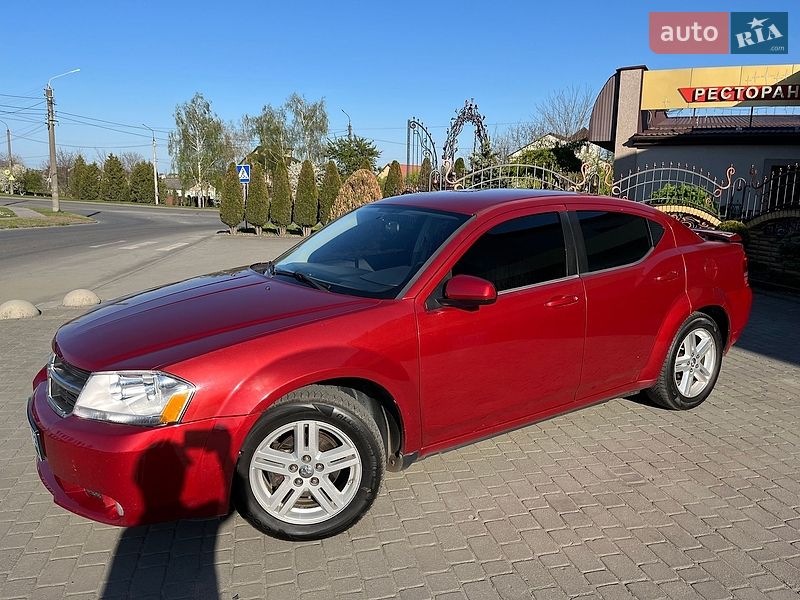 Седан Dodge Avenger 2010 в Шепетовке