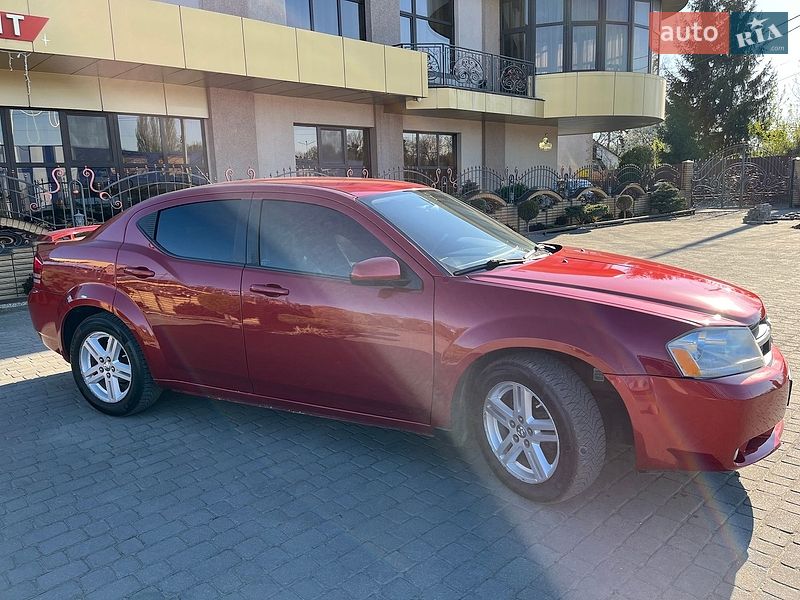 Седан Dodge Avenger 2010 в Шепетовке