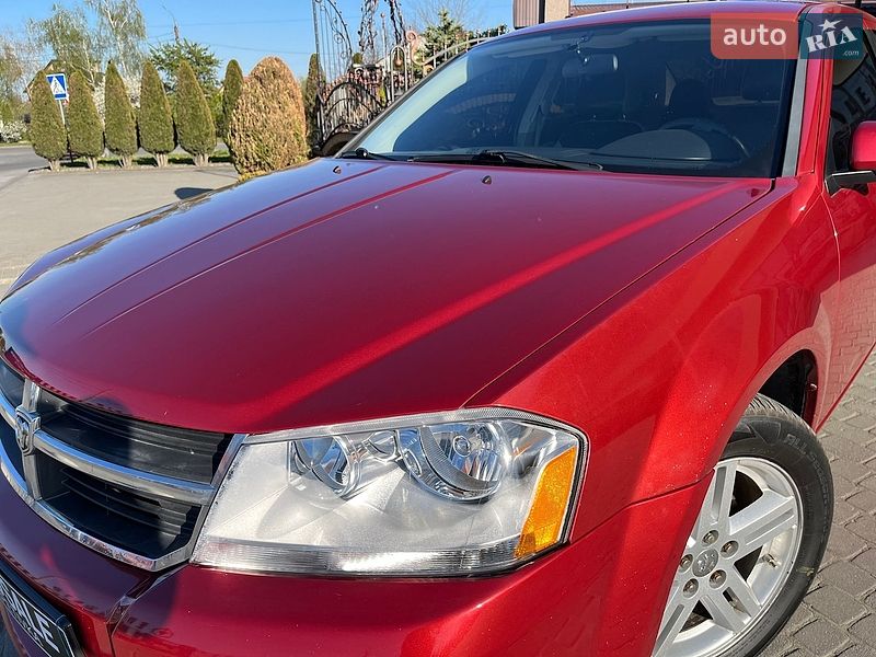 Седан Dodge Avenger 2010 в Шепетовке