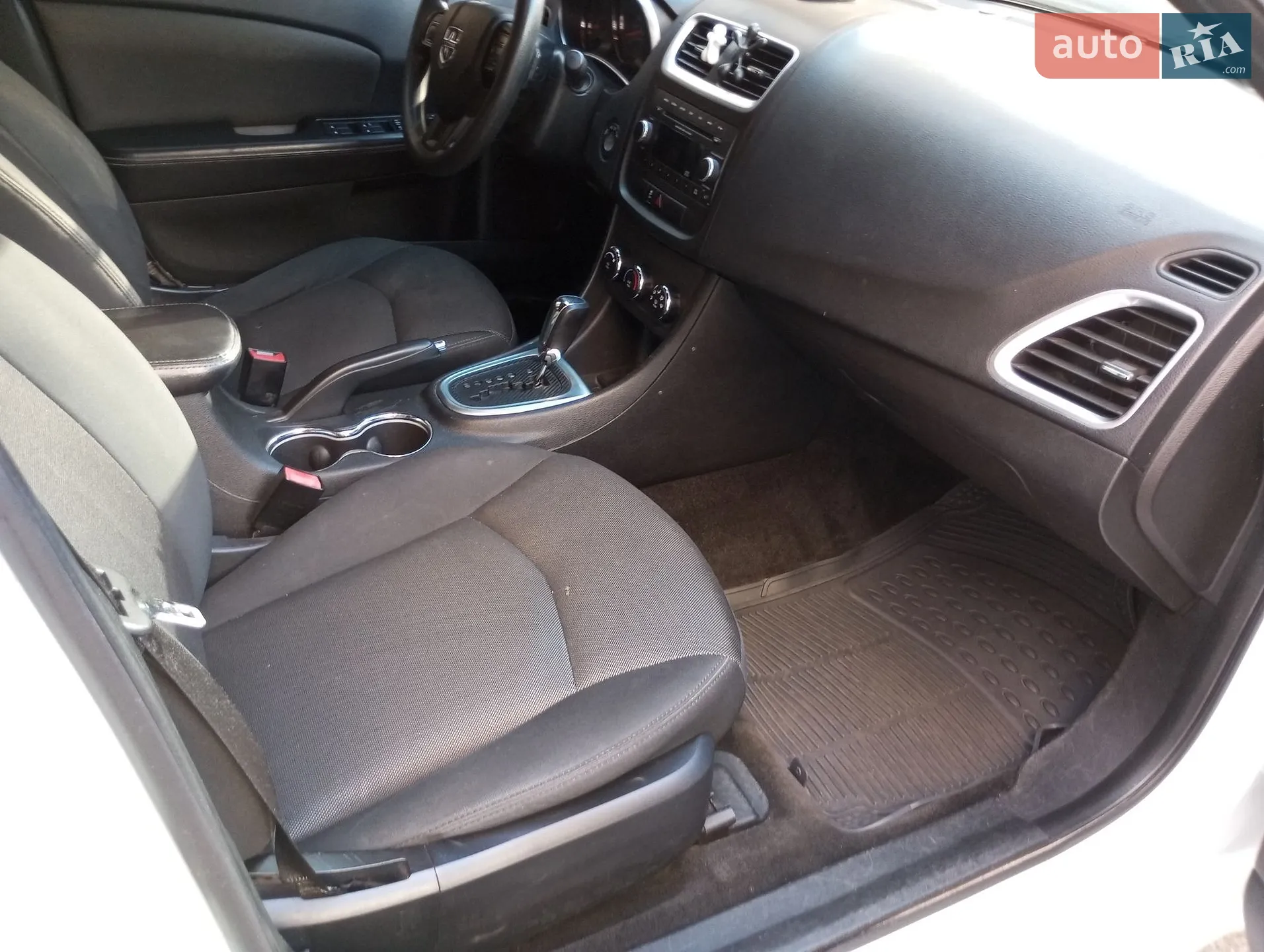 2012 Dodge Avenger - мініатюра 13