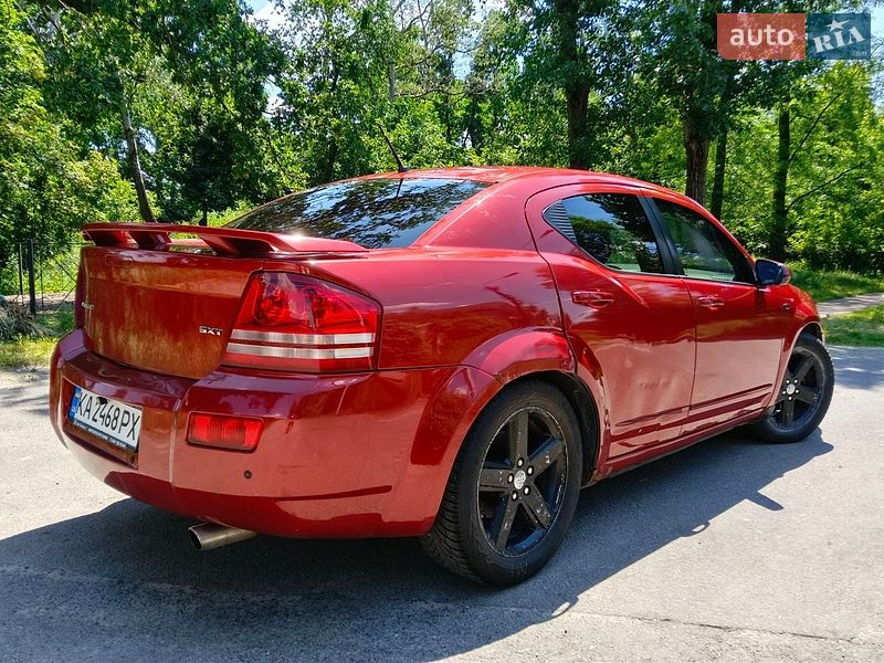 Седан Dodge Avenger 2008 в Киеве