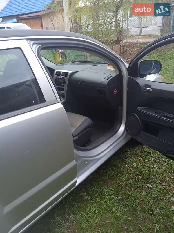 Седан Dodge Caliber 2008 в Межгорье фото 31 Седан Dodge Caliber 2008 в Межгорье