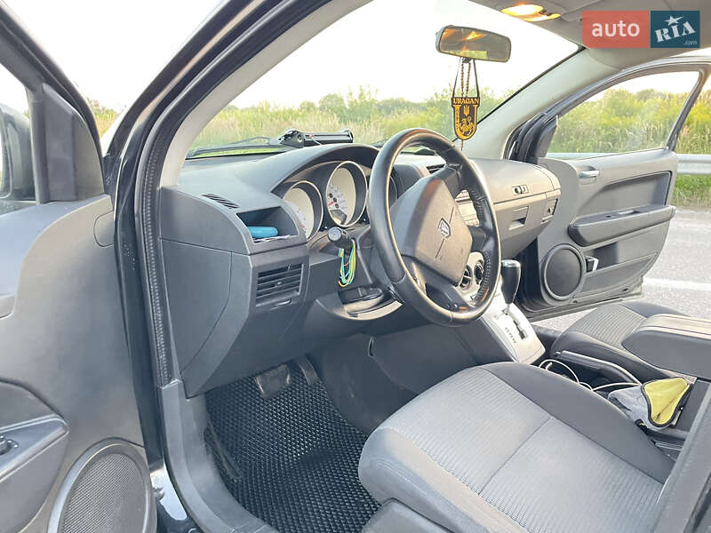Позашляховик / Кросовер Dodge Caliber 2008 в Львові