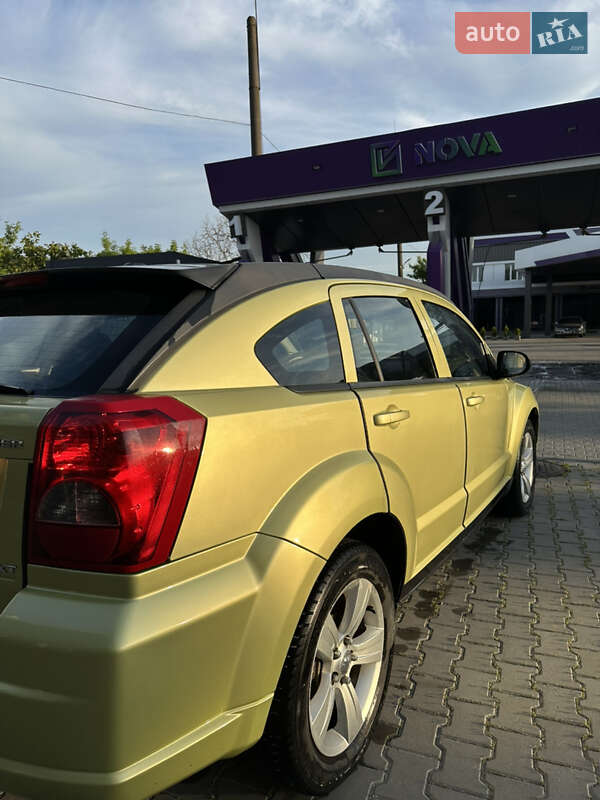 Хэтчбек Dodge Caliber 2010 в Черновцах