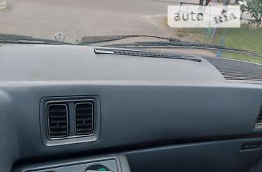 Минивэн Dodge Caravan 1990 в 