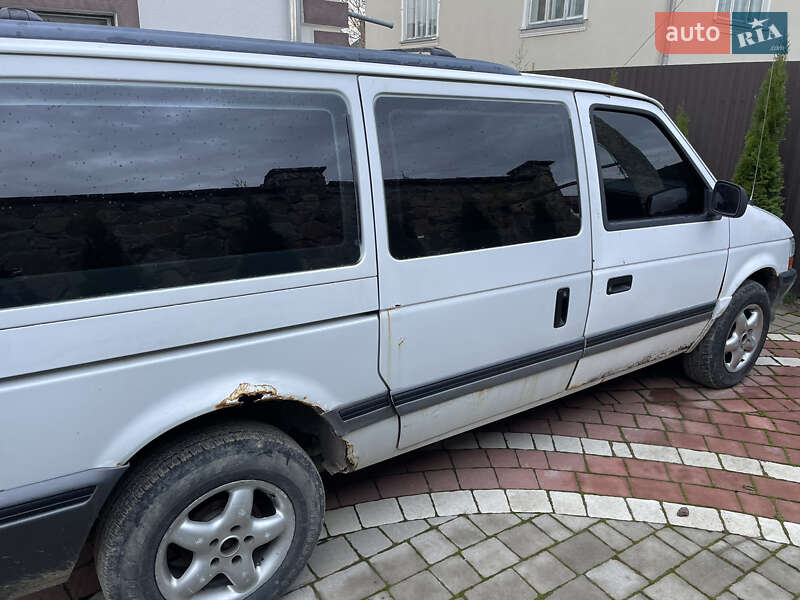 Минивэн Dodge Caravan 1994 в Бориславе