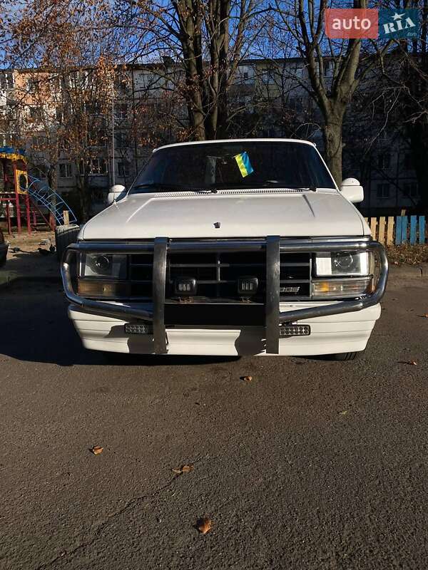Мінівен Dodge Caravan 1990 в Житомирі фото 10 Мінівен Dodge Caravan 1990 в Житомирі