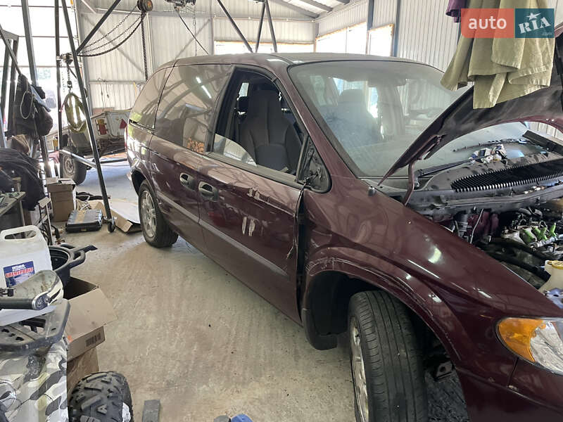 Мінівен Dodge Caravan 2003 в Броварах
